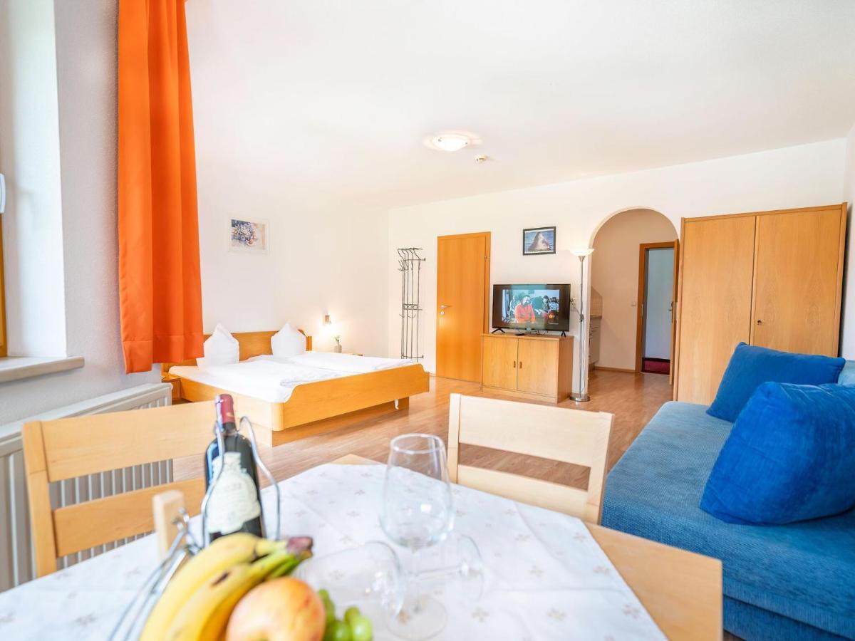 Lovely Apartment In Neustift Im Stubaital With Mountain View Exterior photo